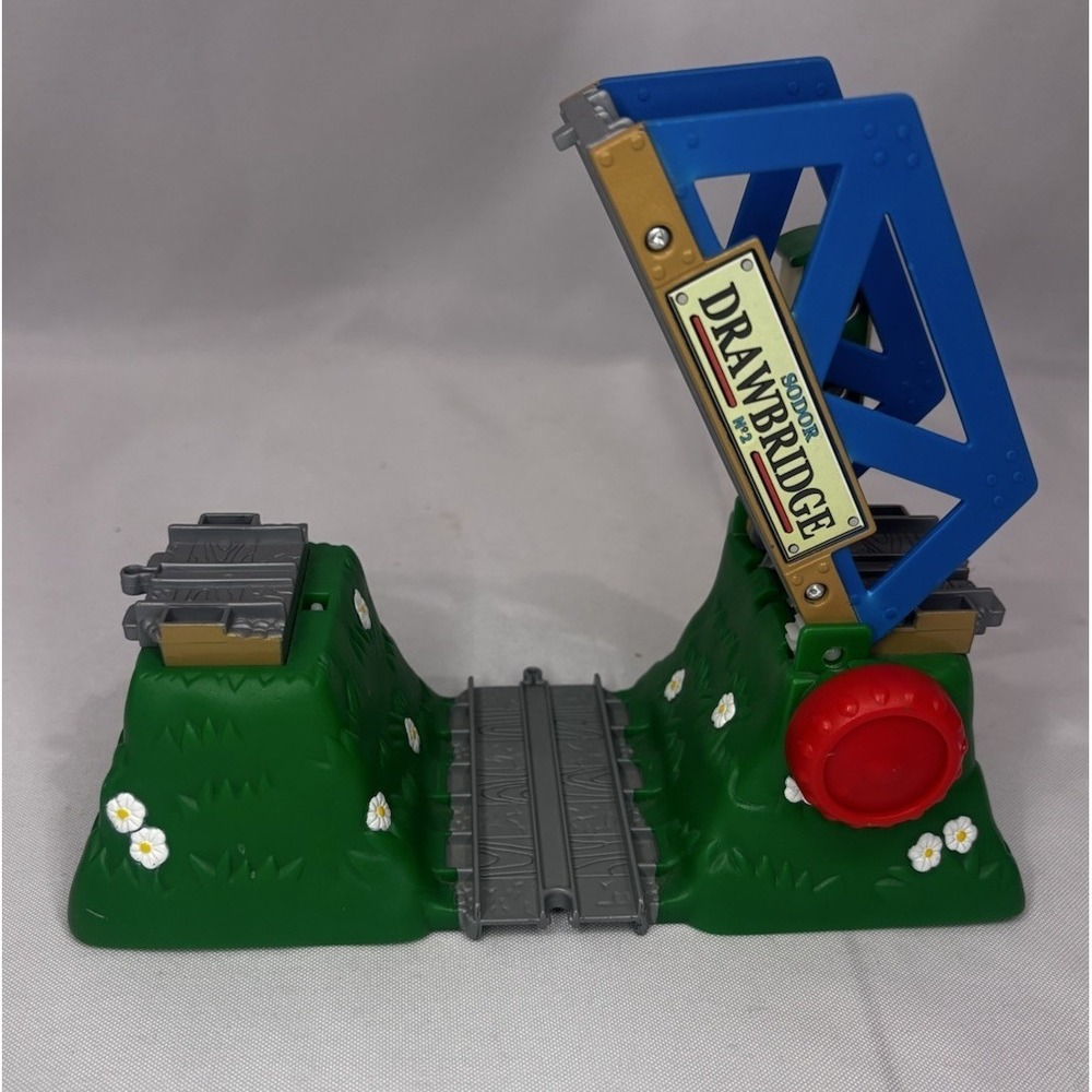Thomas & Friends Take Along Sodor Drawbridge, Rescue Station, Wellsworth Station - Picture 11 of 11